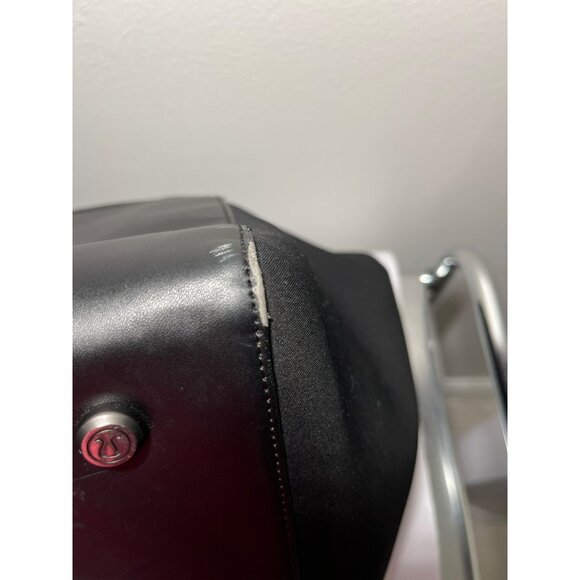 LULULEMON Vinyasa To Vino Black Leather Ex Large Gym Shoulder Bag - Picture 12 of 12
